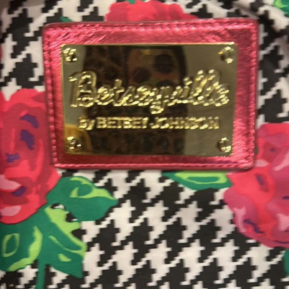 Carryon Betsy Johnson rose and houndstooth luggage